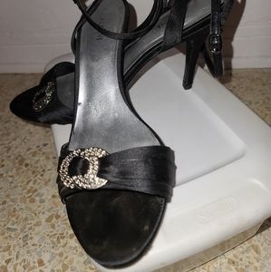 Black scrappy heels